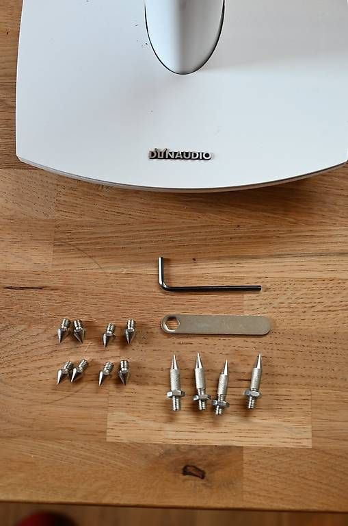 Dynaudio Wandhalterungen: Lautsprecherständer Dynaudio Stand 3x – Gebraucht aus Tägerwilen von Birebaum 1