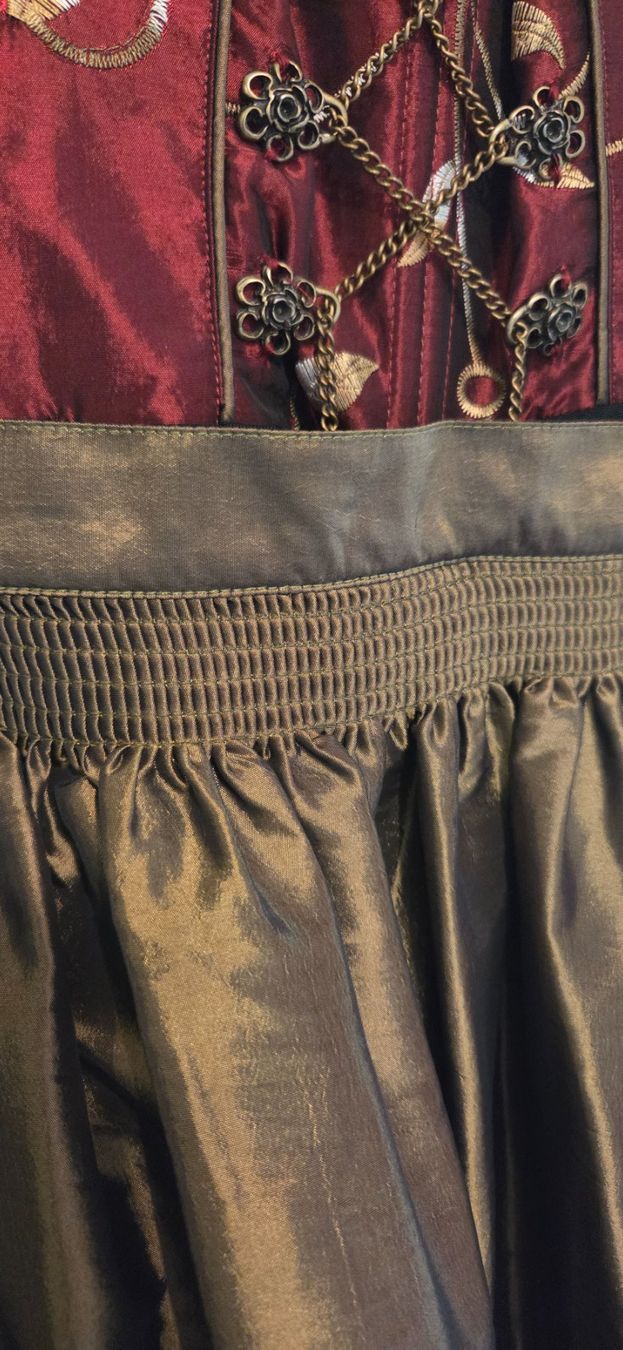 Robes: Dirndl /Trachtenkleid /Tracht – D'occasion à Bremgarten b. Bern par Marge7979 6