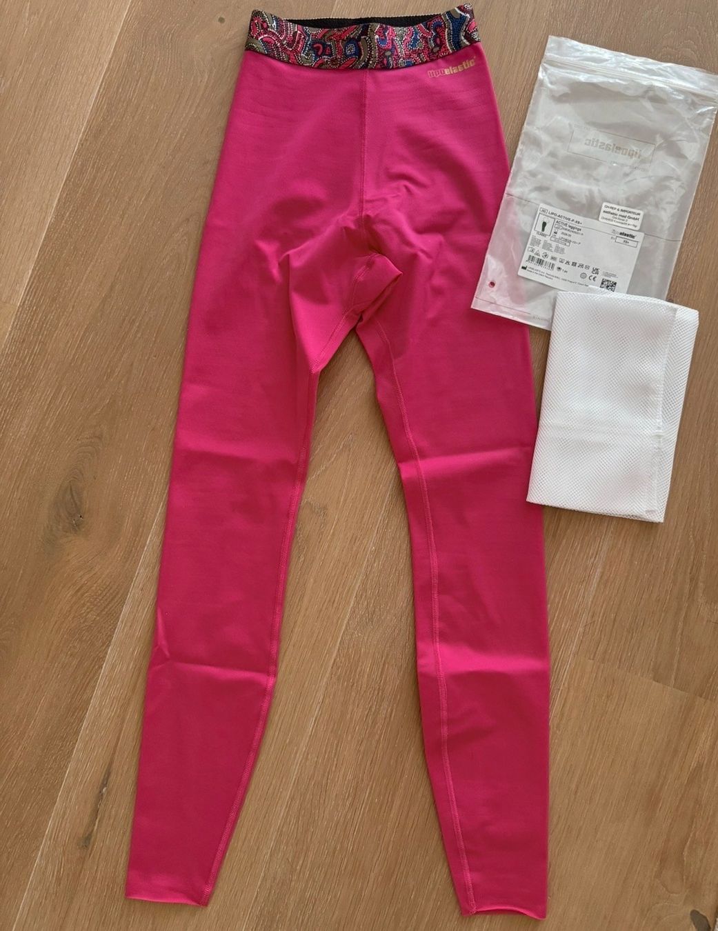 Leggings: Active Leggings - Kompression XS+ – Neuf avec emballage d'origine à Amriswil par Angie_Dzemaili