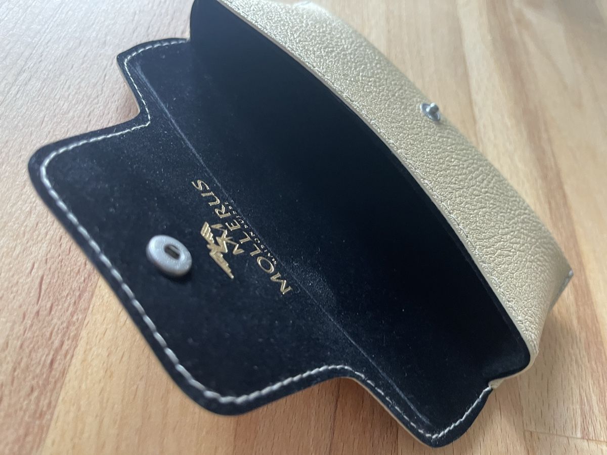 Altro in  Abbigliamento & Accessori: Mollerus Brillenetui Gold Neu – Nuovo (secondo la descrizione) da Dietikon venduto da Nieselchen 1