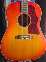 Magnifique Gibson J-45 Donovan