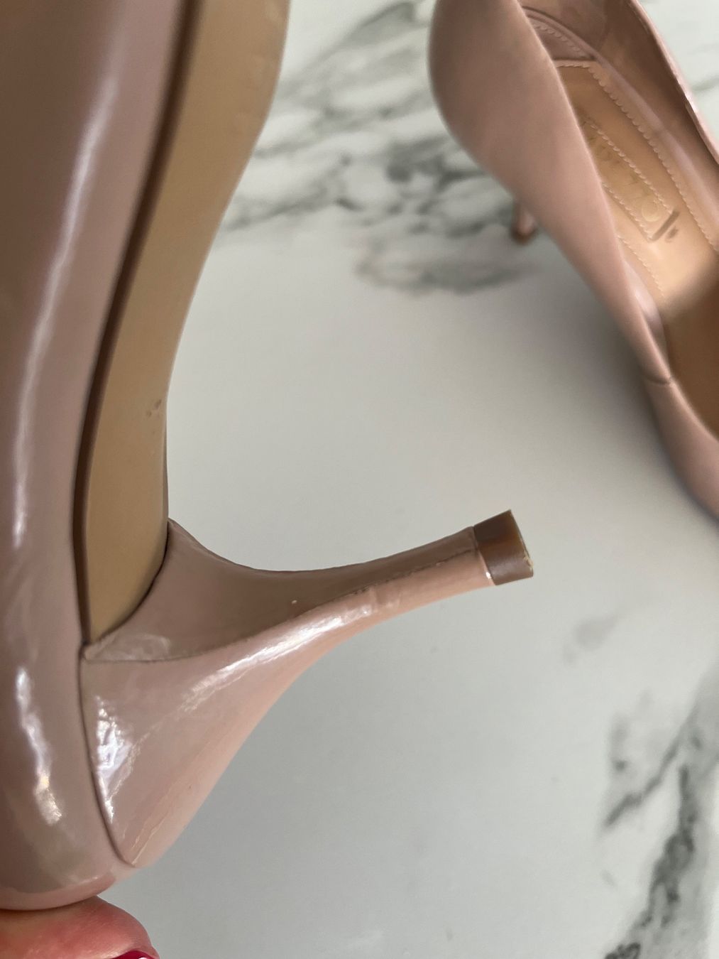 Scarpe da donna: Beige Pumps aus Leder – Usato da Lenzburg venduto da BMK. 4