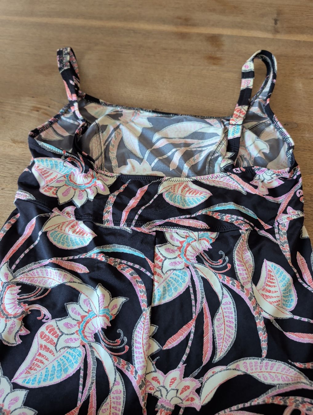 Costumi da bagno & Bikini: Schwangerschafts Bade-Tanktop Blumenmuster Grösse M – Usato da Heiligkreuz (Mels) venduto da stolzesbuebemami 2