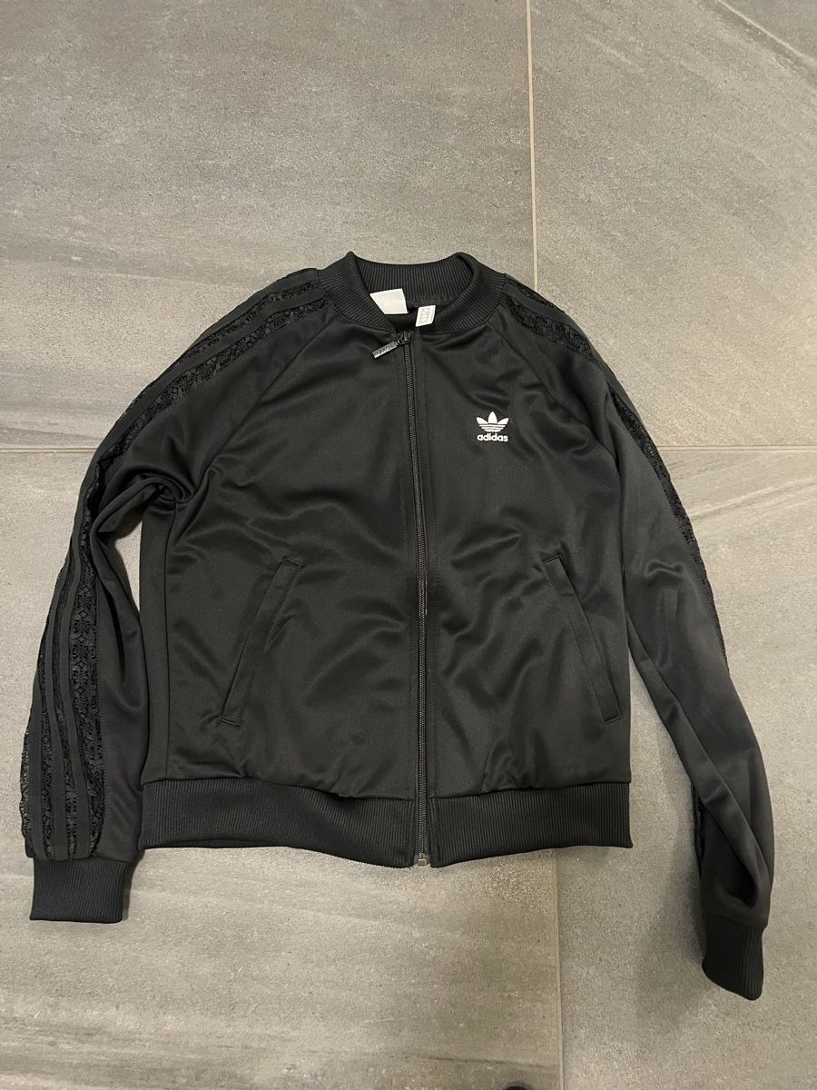 Giacche: Trainerjacke Adidas – Nuovo (secondo la descrizione) da Uznach venduto da j.g.gashi