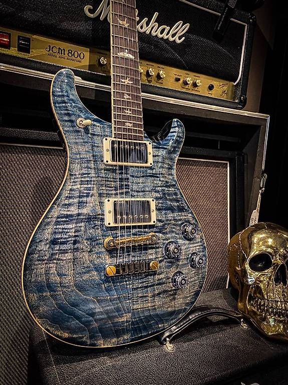 Strumenti musicali: PRS McCarty 594 faded whale blue – Usato da Montreux venduto da Alligator-AMPS