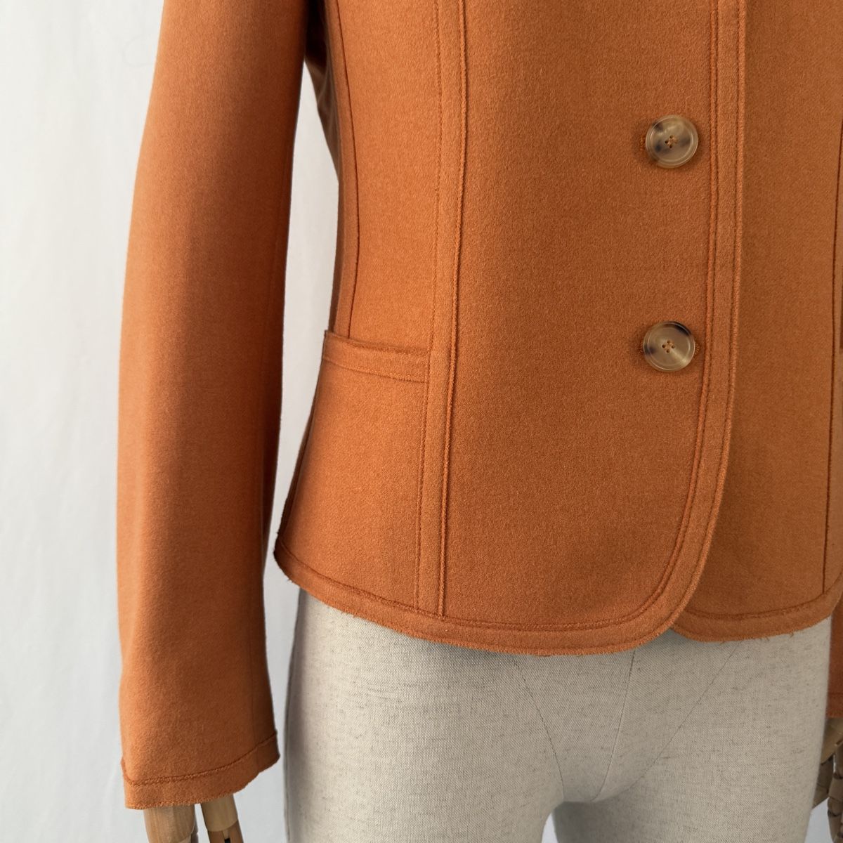 Akris Giacche: AKRIS Wool/Angora Blazer – Nuovo (secondo la descrizione) da Freienbach venduto da Avviivva_Shop 2