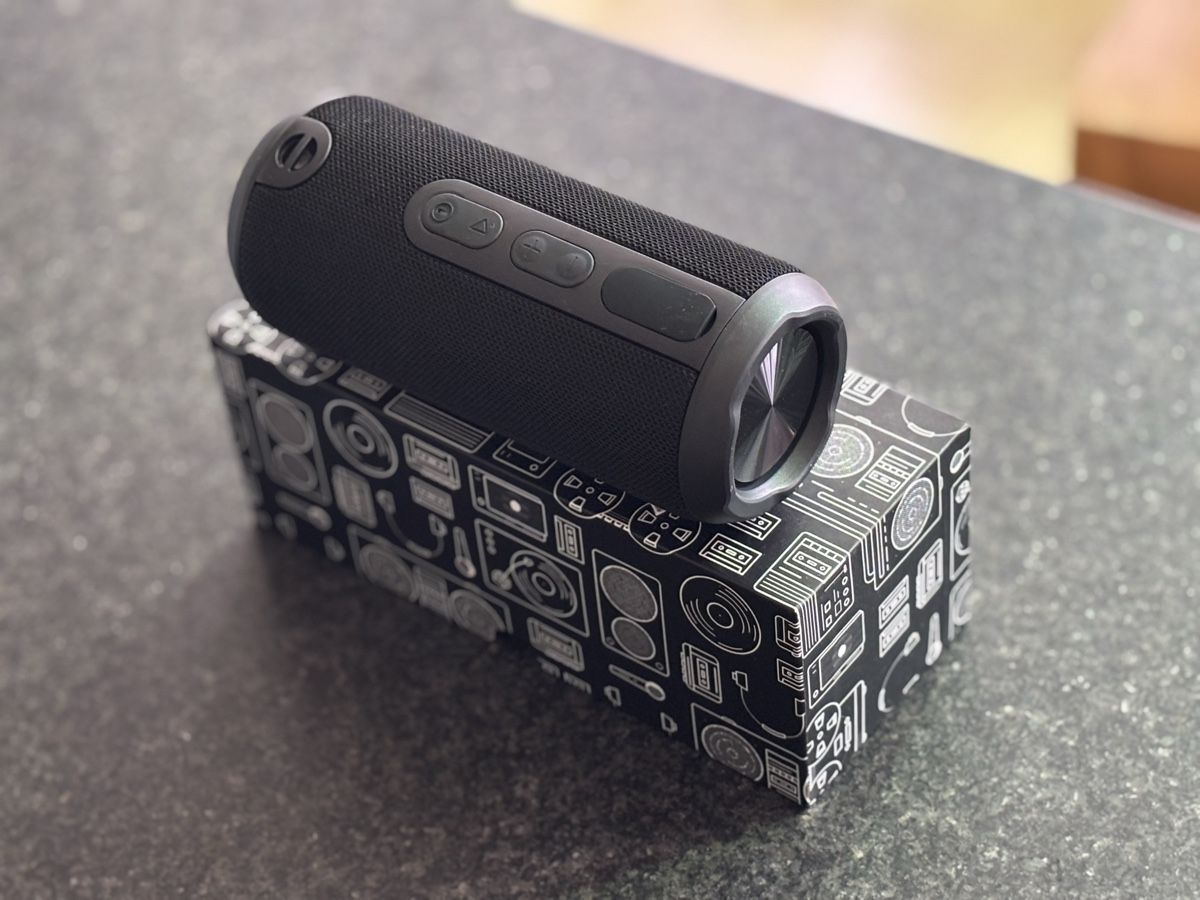 Casse acustiche: BlackRock Branded New Portable Bluetooth Speaker – Nuovo (secondo la descrizione) da Zürich venduto da yoshi27 1
