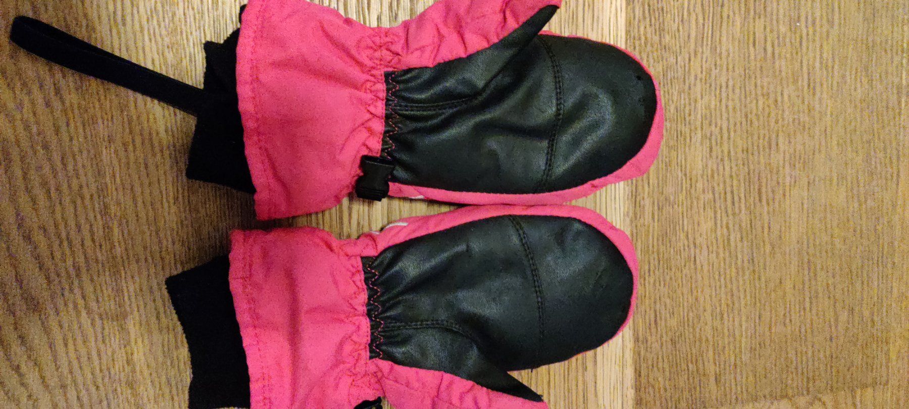 Rossignol Handschuhe & Handstulpen: Rossignol kinderskihandshuhe Gr.4 – Gebraucht aus Ostermundigen von Louhdezd 1