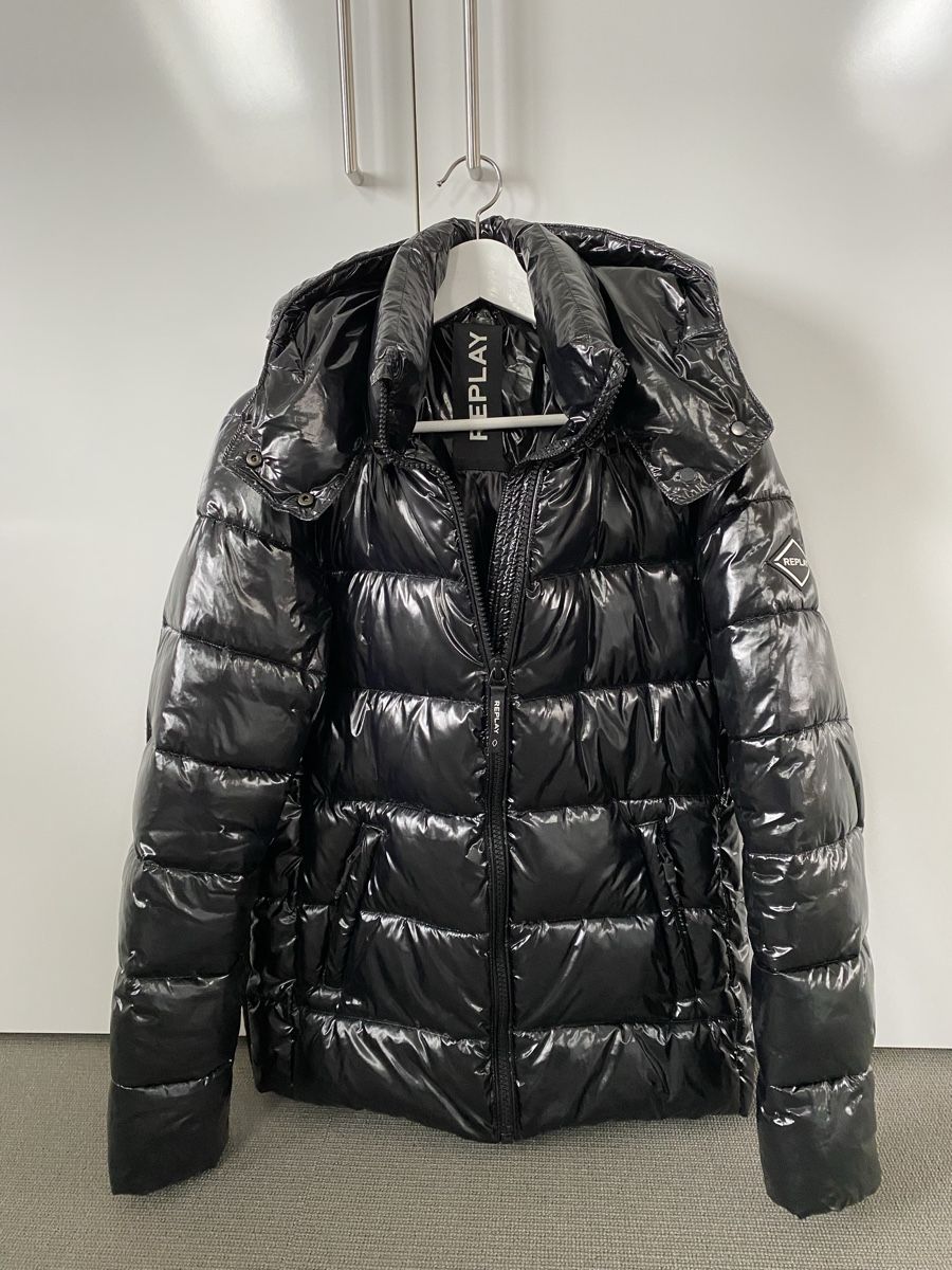 Replay Giacche: Replay Winterjacke Damen Gr. S – Usato da Romanshorn venduto da Mans