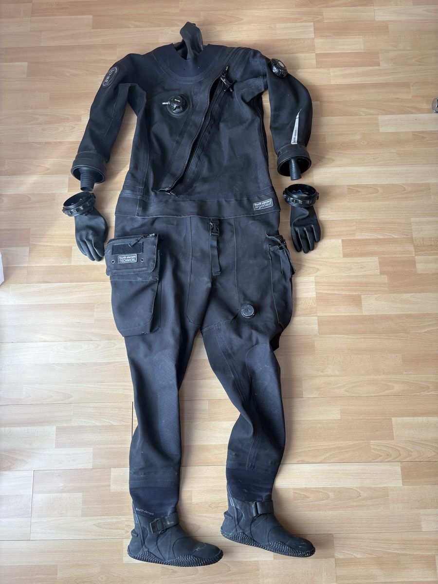 Mute per immersioni: Fourth Element Argonaut Flex Drysuit – Usato da Bettwiesen venduto da wombat90