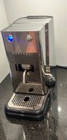 POD-Kaffeemaschine von Rösterei – kompakt und einfach zu bed
