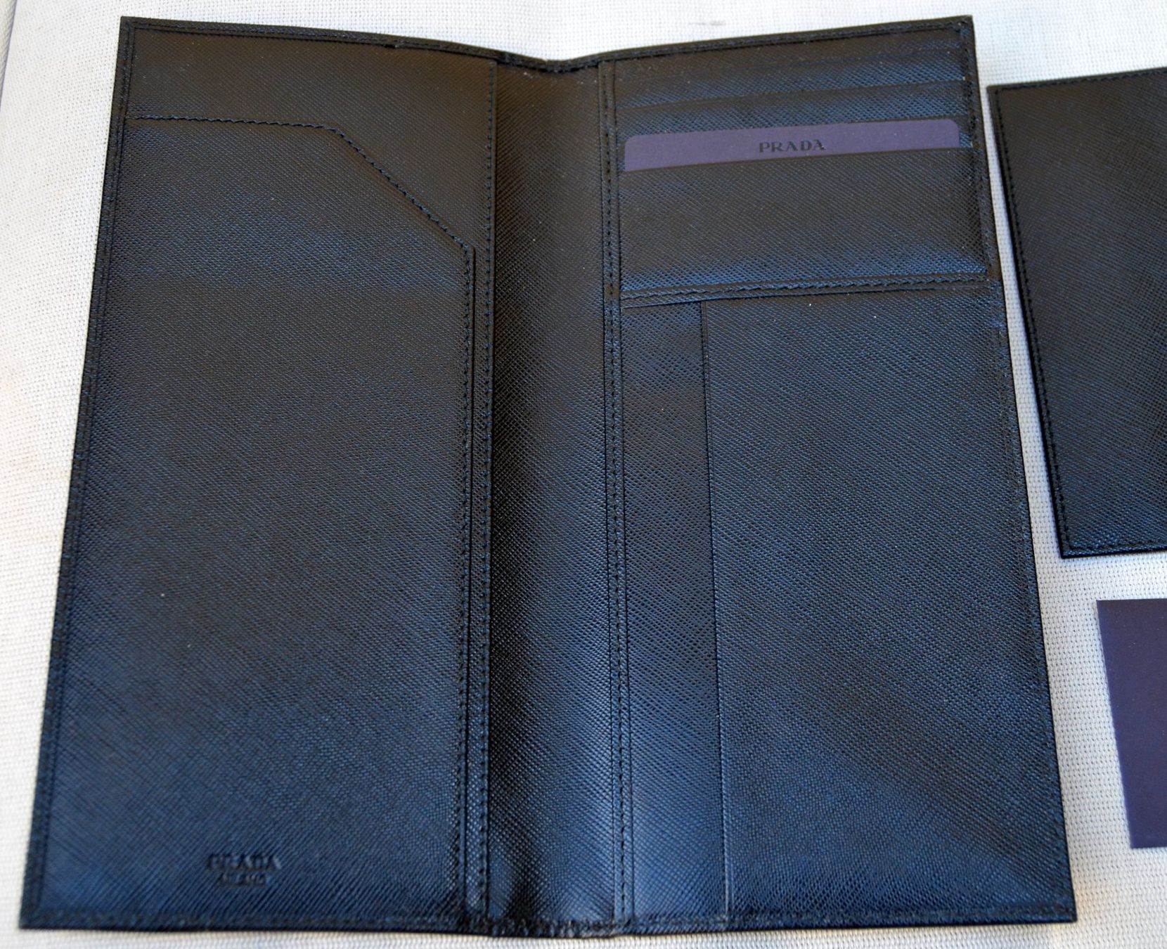 Prada Portafogli: Prada Agenda + Abdeckung / couverture – Usato da Collonges venduto da Auganien 4