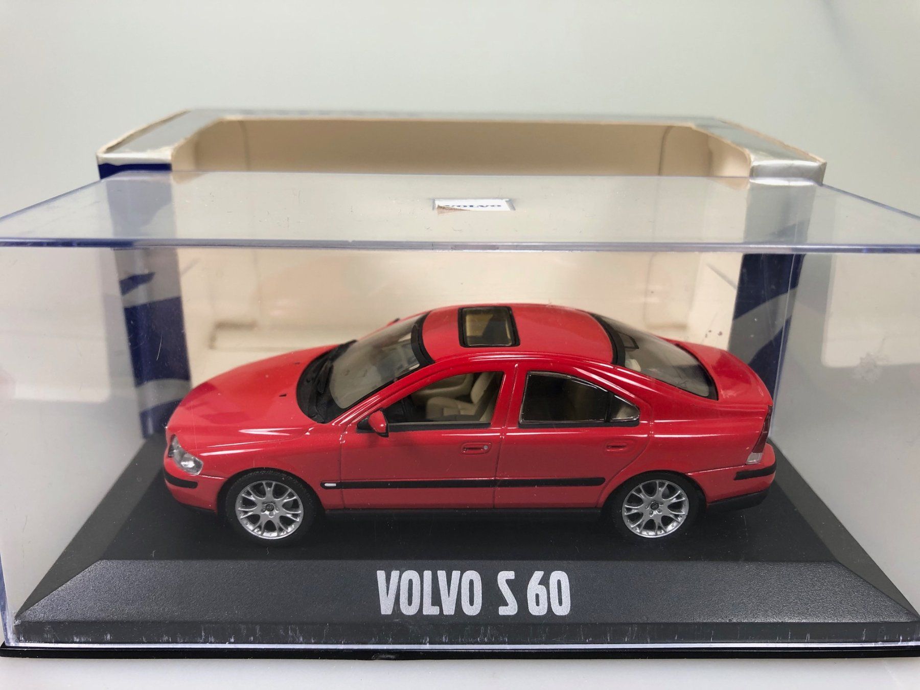 Volvo Modellini d'auto: Volvo S60 - Minichamps - 1:43 – Usato da Widen venduto da Himan 2