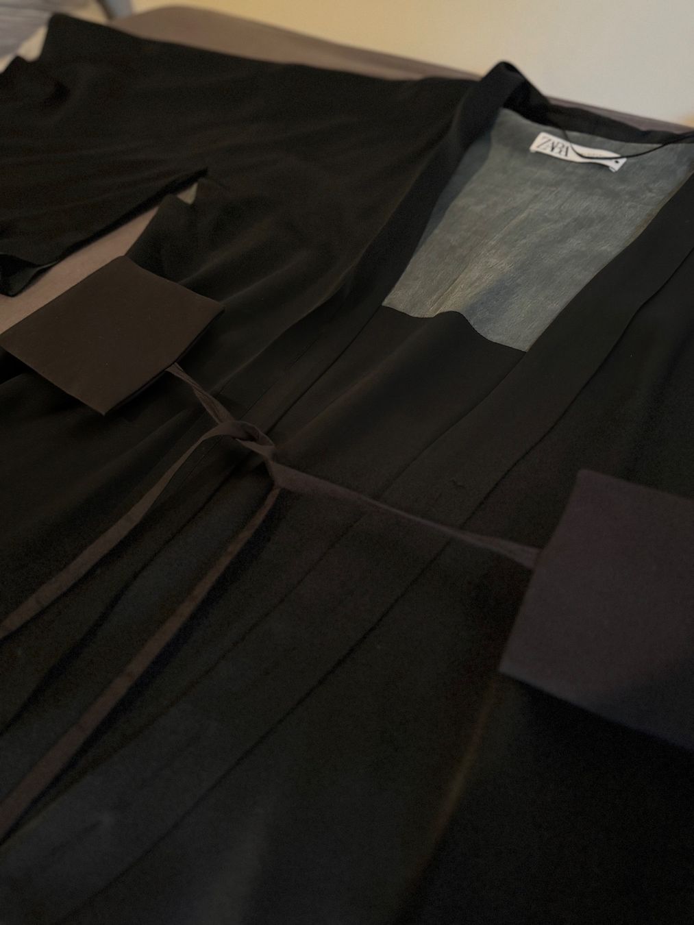 Kimonos: Schwarzer Kimono mit Grütel von Zara – Gebraucht aus Rudolfstetten von krach 3