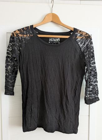Shirt mit Spitzenärmeln Gr. M