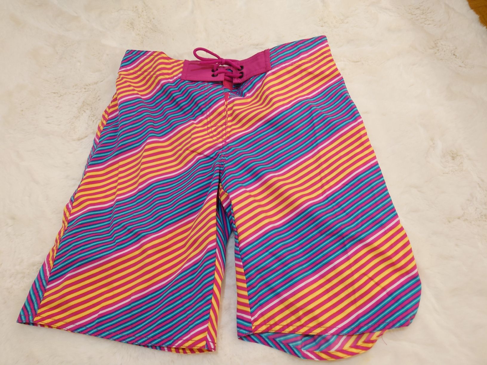 Pantaloni: Shorts, new – Nuovo (secondo la descrizione) da Versoix venduto da Mima008