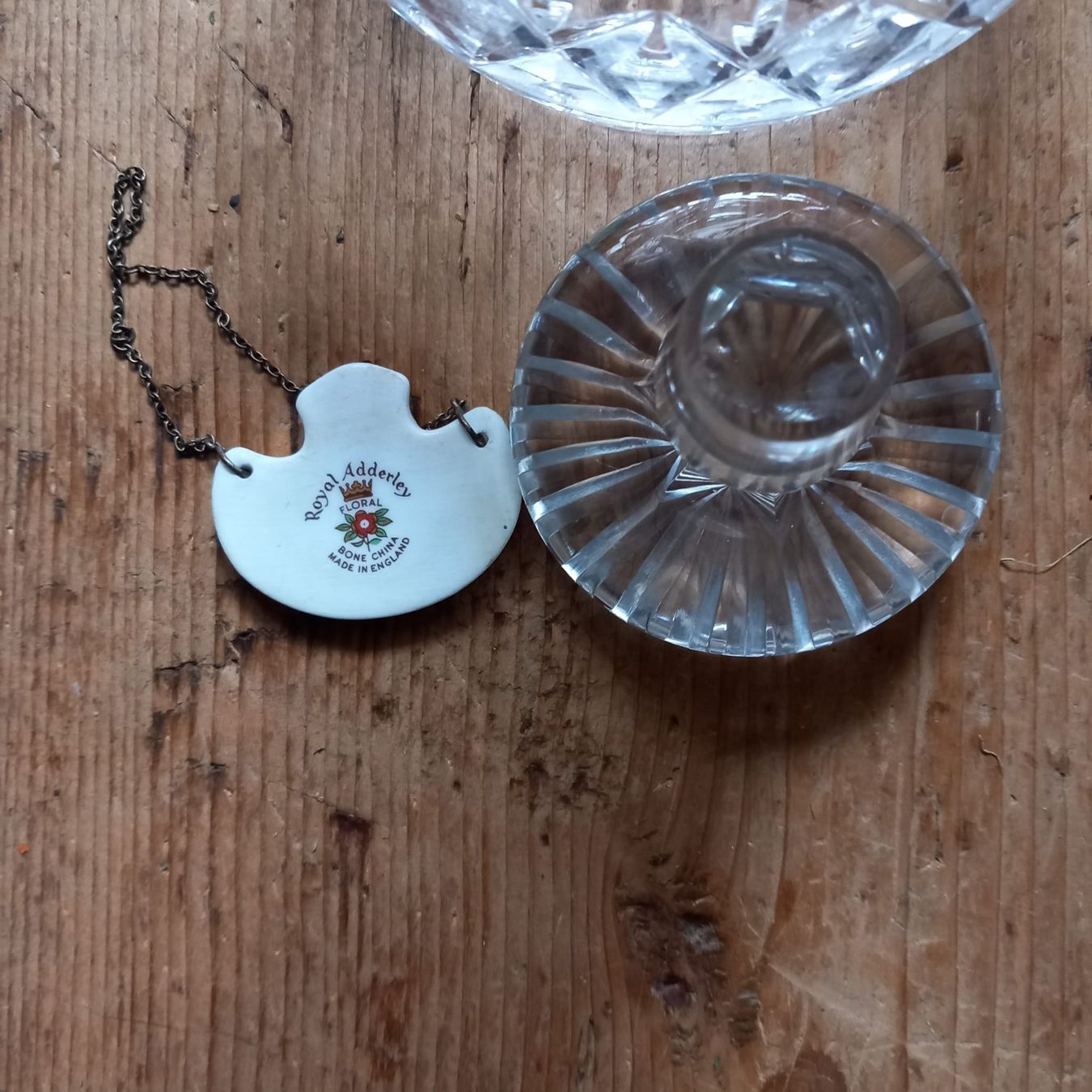 Caraffe: Antike Kristallkaraffen 4 Stück mit  Adderley Schilder – Usato da Ebnat-Kappel venduto da blazzi 6