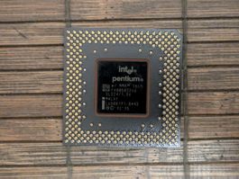 Intel Pentium MMX 266 Socket 7 Tillamook SL2Z4