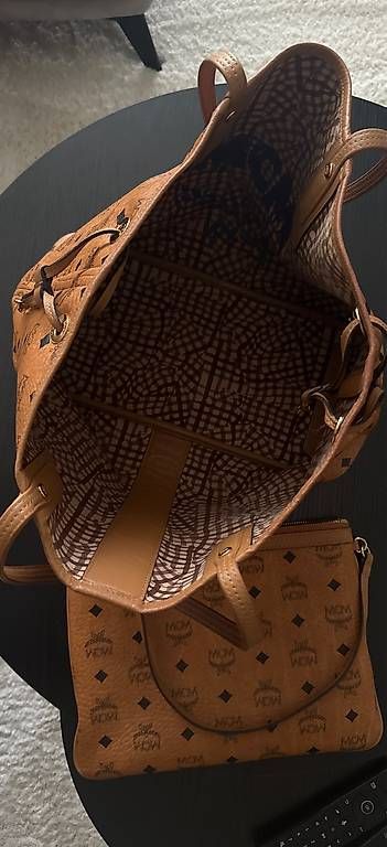 Taschen für Damen: MCM Shopping bag – Gebraucht aus Gockhausen von aniizor 1