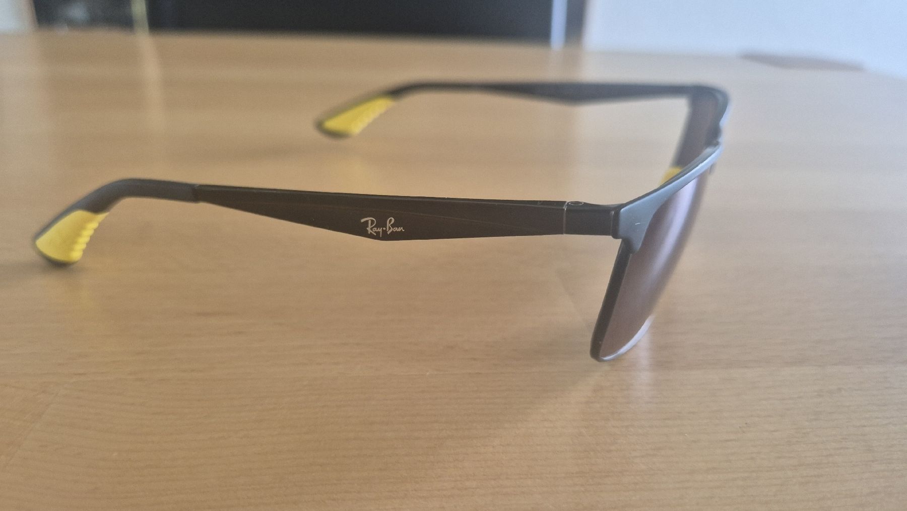 Ray-Ban Occhiali & Lenti: Rayban Ferrari Sonnenbrille – Usato da Neftenbach venduto da Matterberg 3