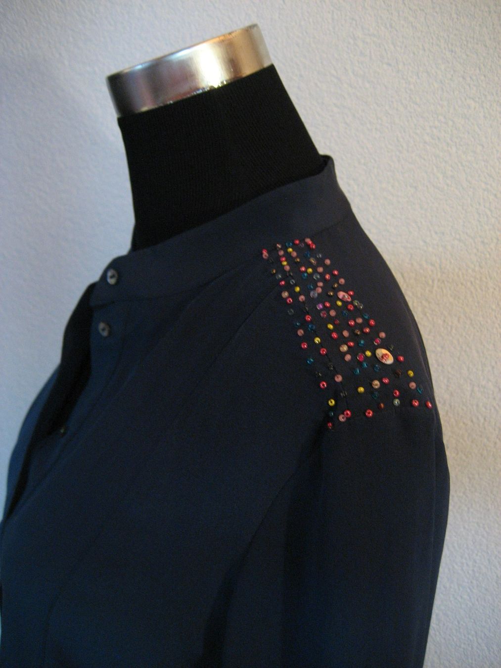 Madeleine Camicette: Blouse 100% soie Madeleine taille 40 – Nuovo (secondo la descrizione) da Delémont venduto da marryb 7