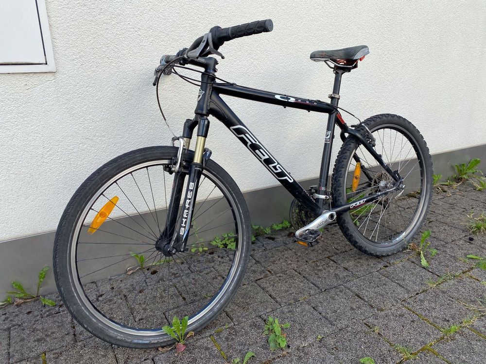 Felt q250 sales mountain bike