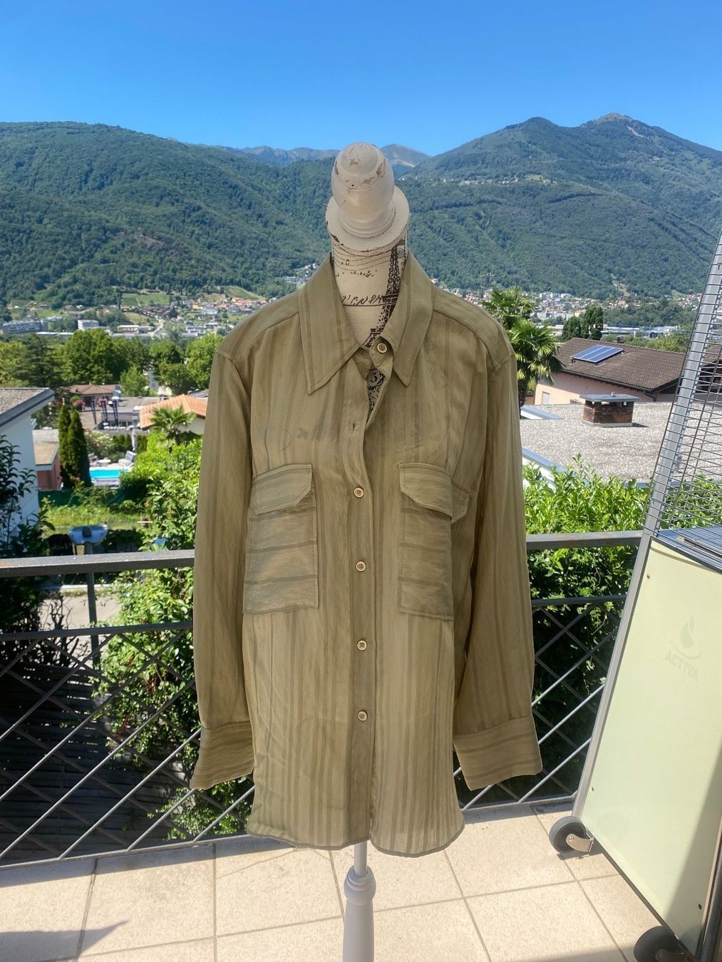Zara Camicette: Bluse Zara Neu )XL) – Nuovo e nell'imballaggio originale da Vezia venduto da sidu03