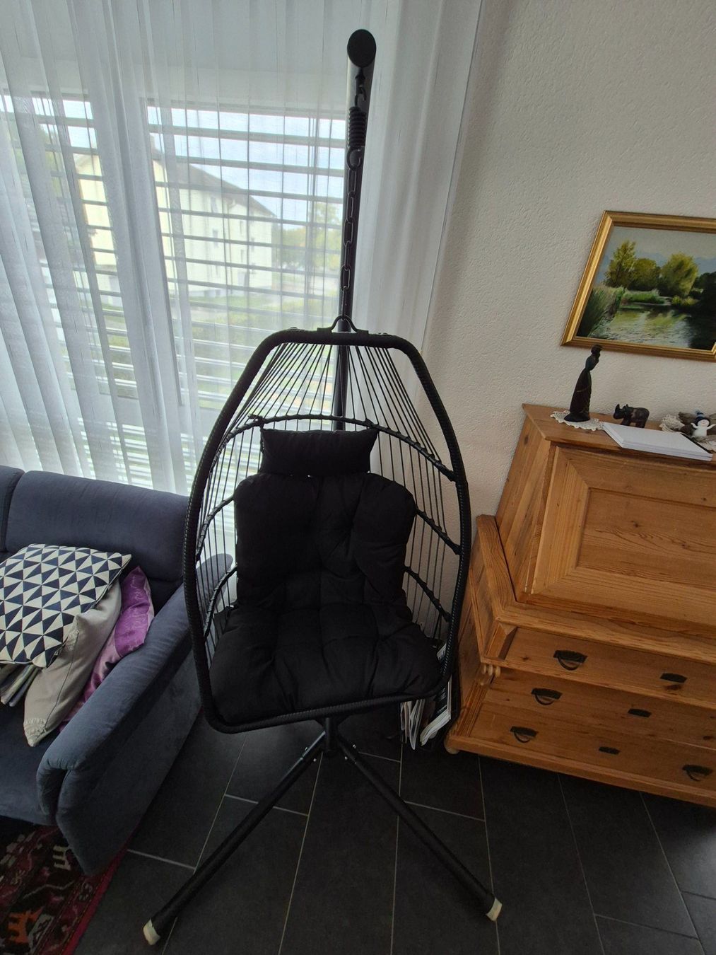 Poltrone pensili da giardino: Egg Chair schwarz mit Gestell – Usato da Bätterkinden venduto da AlNi1417 1
