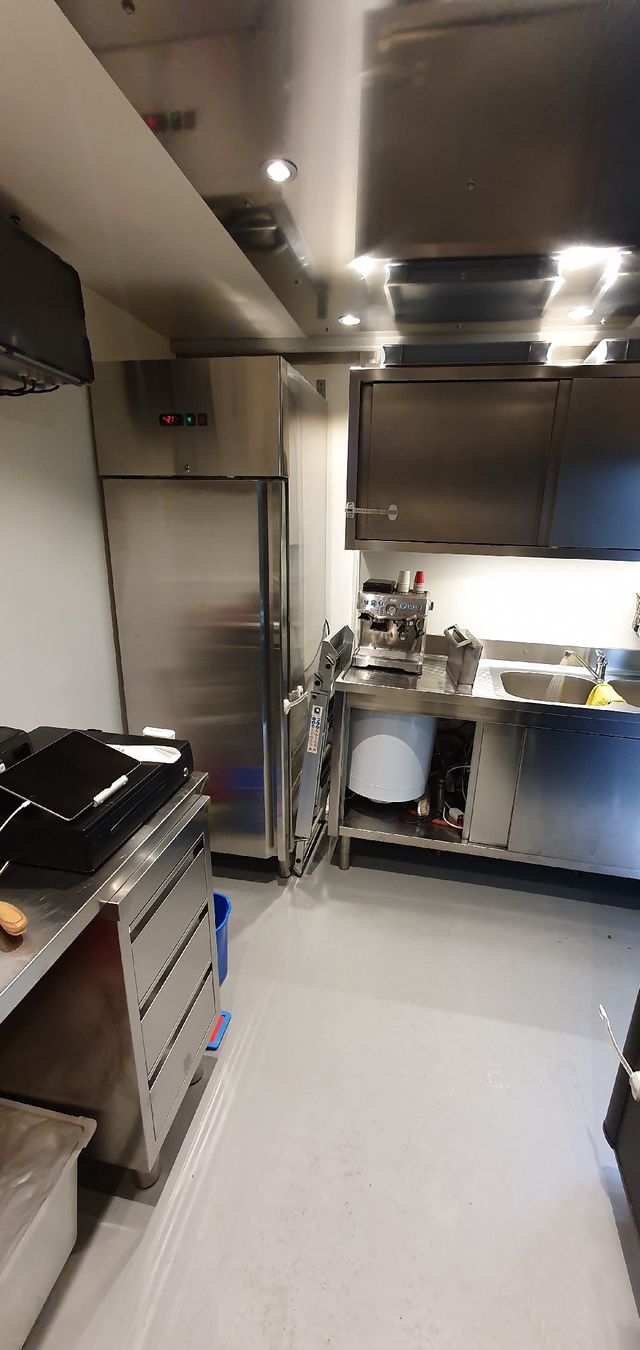 Man Veicoli commerciali: Food Truck – Usato da Liesberg Dorf venduto da guarrera.n 3