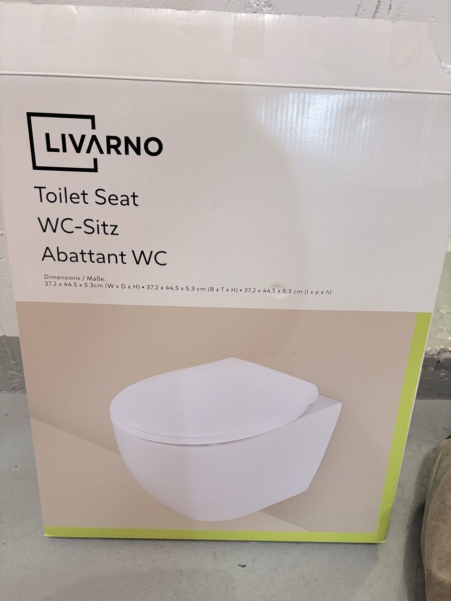 WC: WC Sitz Livarno WC neu – Neuf avec emballage d'origine à Jona par linda8301