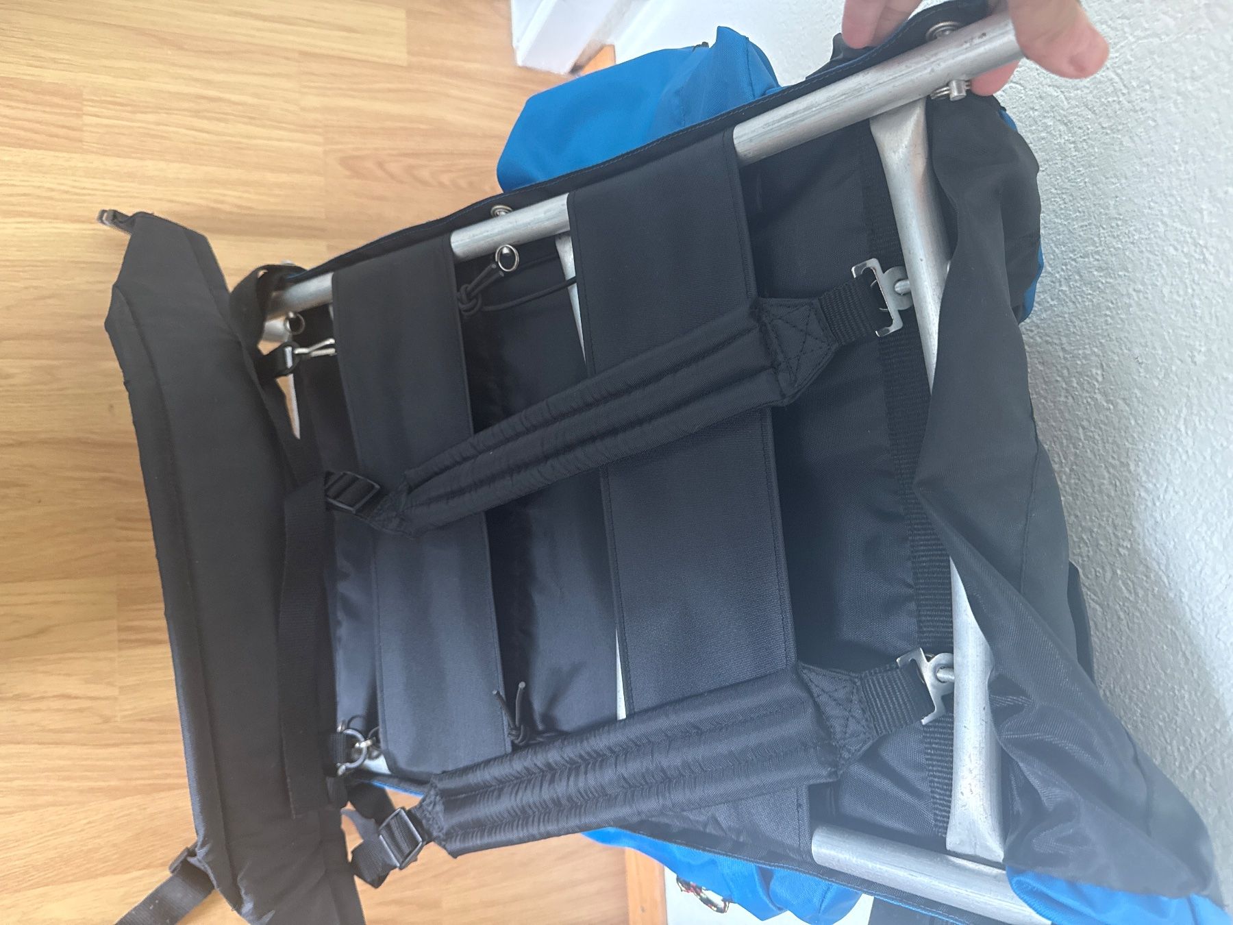 Sacs à dos: Trekkingrucksack Tramper mit Tragegestell – Neuf (Voir description) à Toffen par Ams2920 1