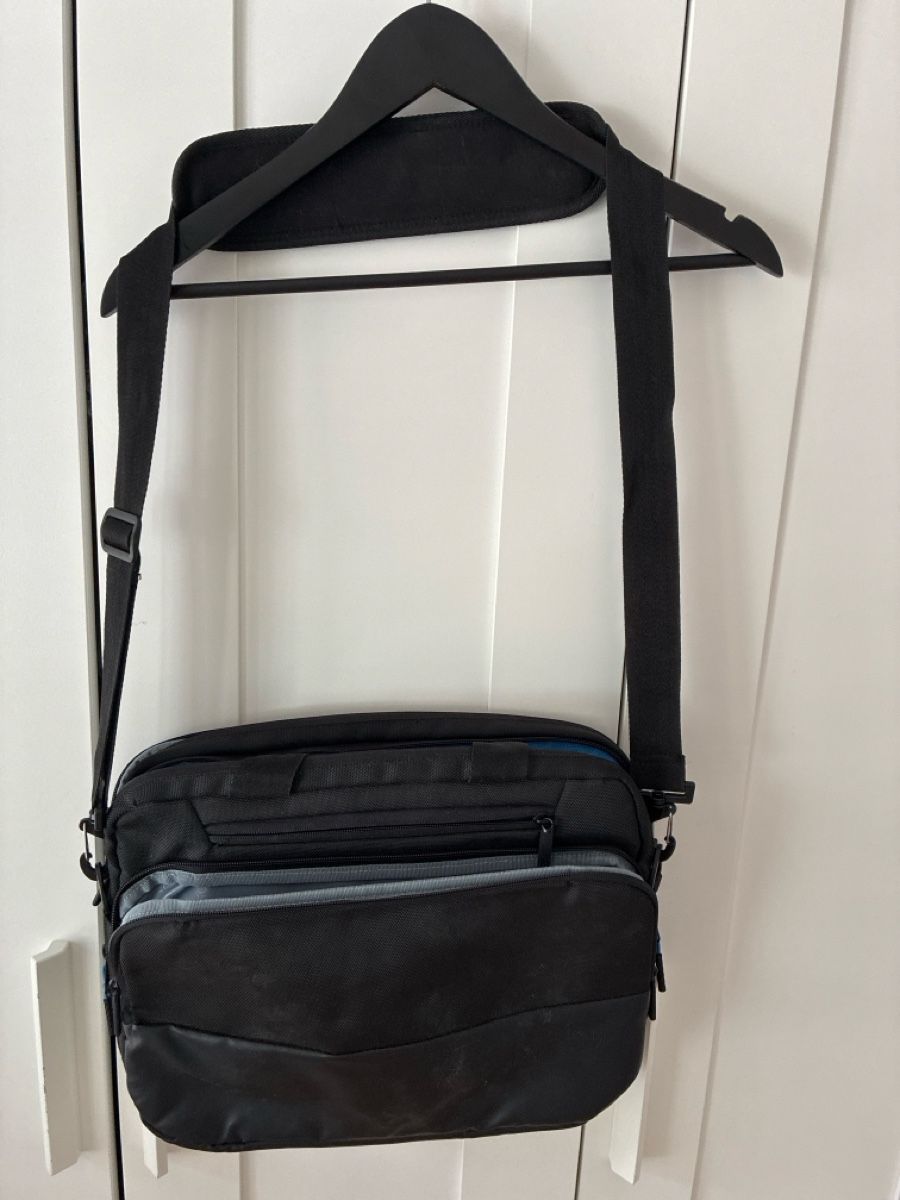 Dell Sacs: Dell laptop bag – D'occasion à Walenstadt par bedina92