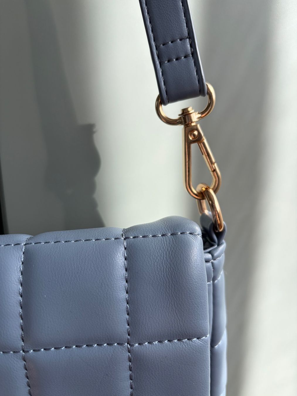 Hallhuber Borse da donna: Handtasche Steppoptik hellblau mit Trageriemen – Usato da Bütschwil venduto da melilissi1 2