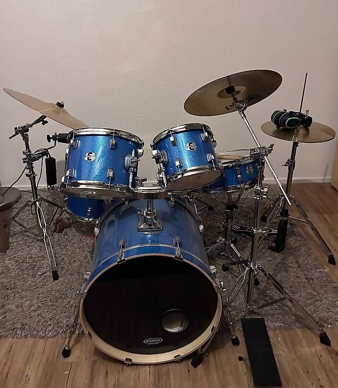 Strumenti musicali: Schlagzeug Ludwig Evolution – Usato da Cham venduto da Kurmanne
