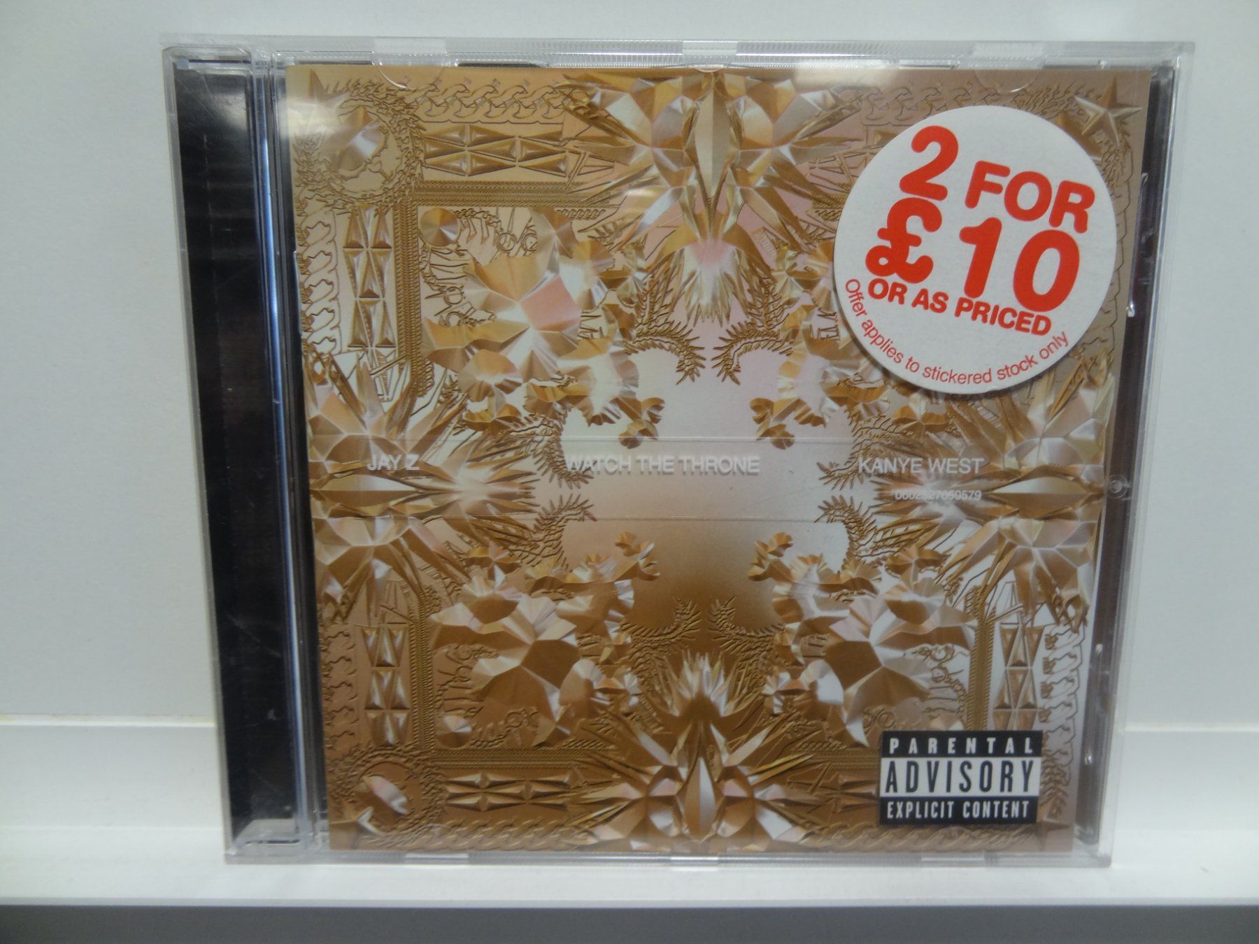 CD: KANYE WEST/JAY-Z "WATCH THE THRONE" CD – Usato da luzern venduto da musicandart