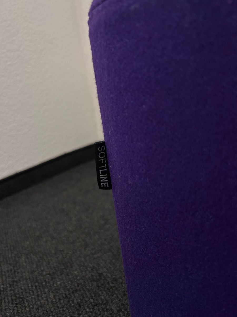 Softline Sgabelli: Hocker SOFTLINE lila Sitzmöbel  – Nuovo (secondo la descrizione) da Zuckenriet venduto da Schoeme04 2