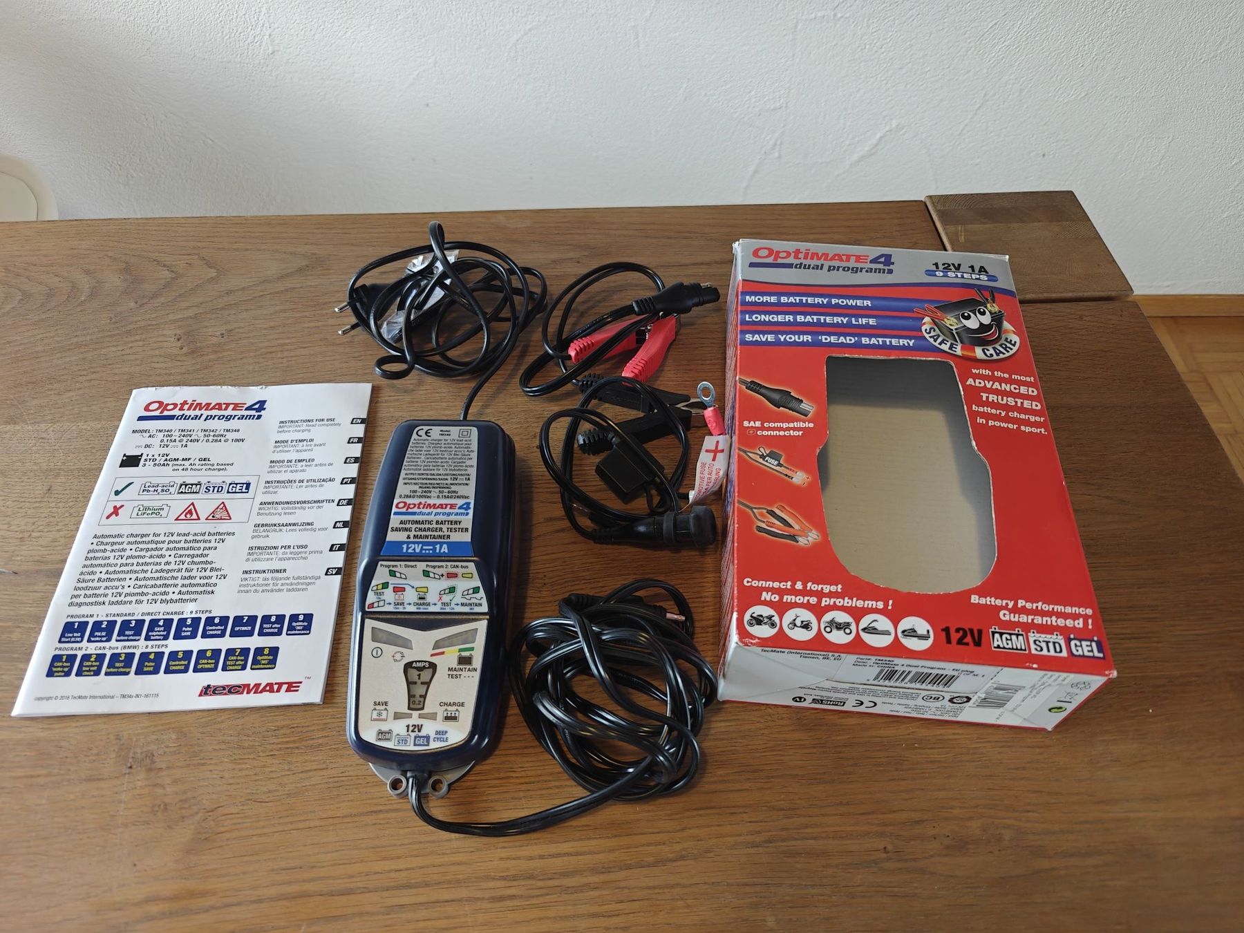 Chargeurs batteries: Batterieladegerät TecMate OptiMate 4 12V 1A – D'occasion à Hirzel par Dartsch1393