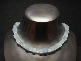 Topas-Collier, Würfel