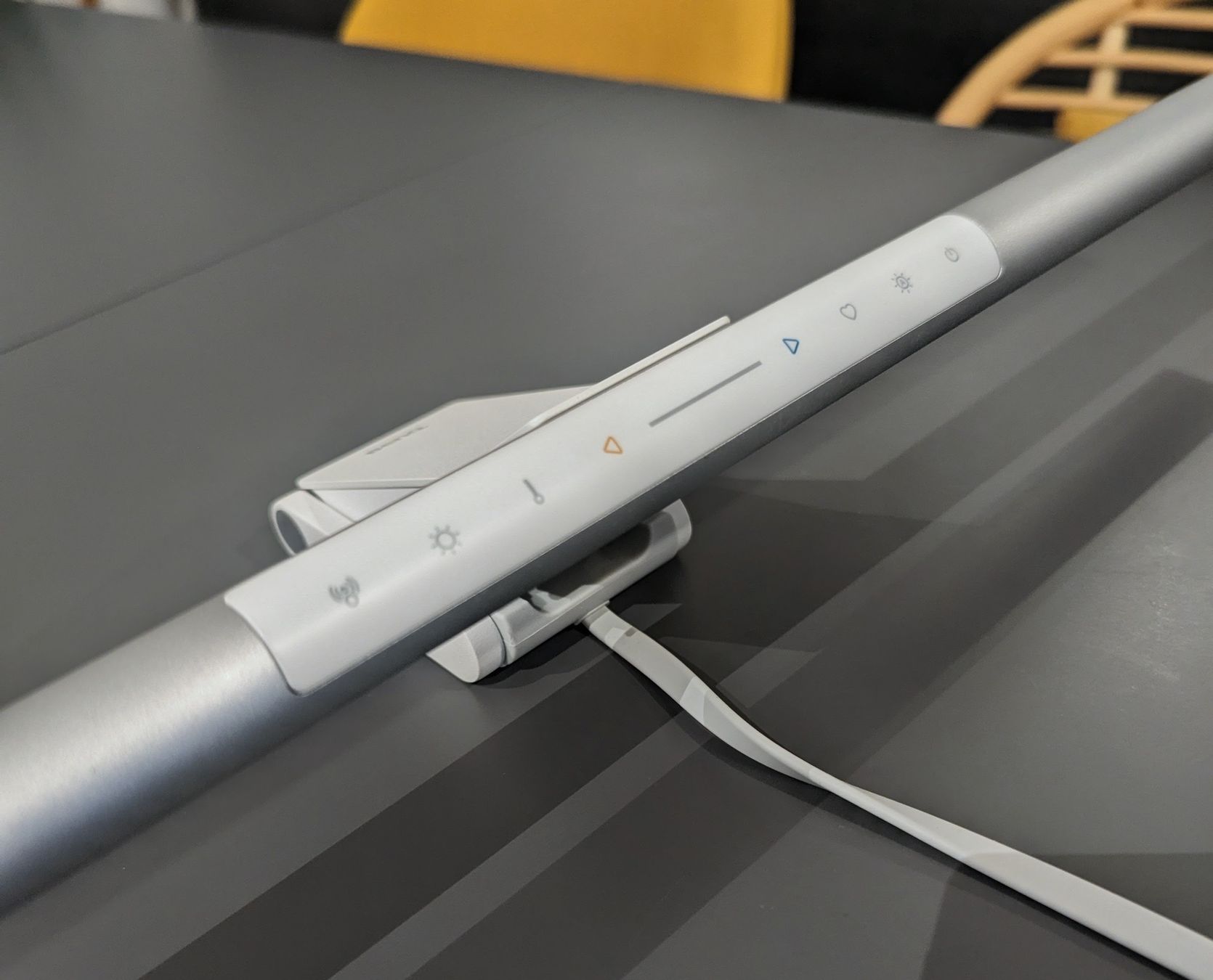 BenQ Lampade: BenQ Screenbar Pro Silver – Usato da Zürich venduto da sevon 1