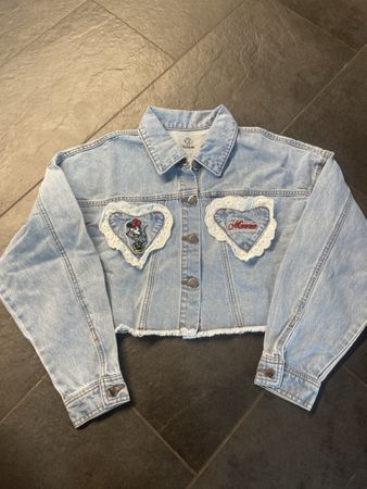 Süsse Jeansjacke mit Minnie Mouse, Grösse M - Neuwertig!