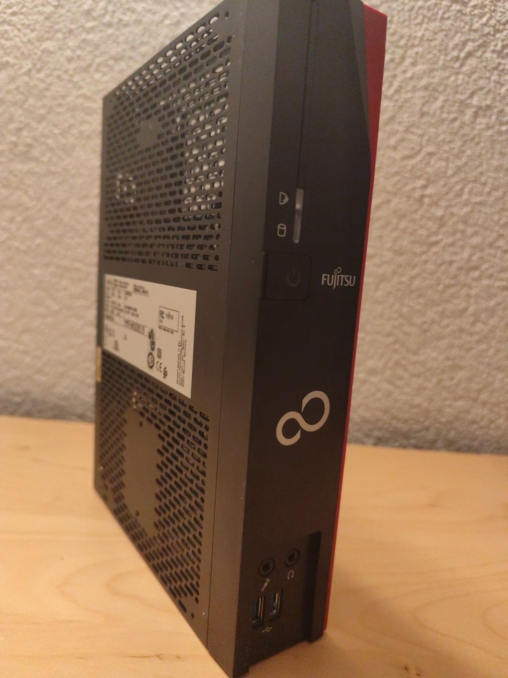 Fujitsu PC: Futro S930 Proxmox Barebone - 4 Core / 8 GB RAM / 64 GB SSD – Usato da Mühlehorn venduto da joh_w7pz