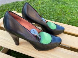 Klassisch schwarze PASSY Leder Pumps Gr. 39