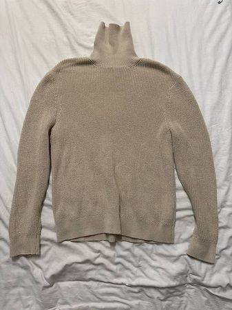 beige H&M rollkragenpulli