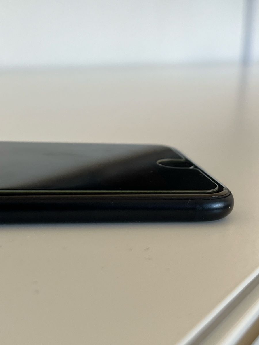 Apple Portables: iphone se 3gnration  – D'occasion à Courtepin par asm_nm6k 3