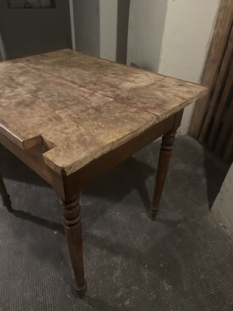 Tables: Holztisch – D'occasion à Basel par Lorenzo_Basel4055 2