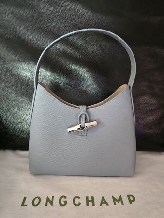 Longchamp Tasche Roseau S hellblau
