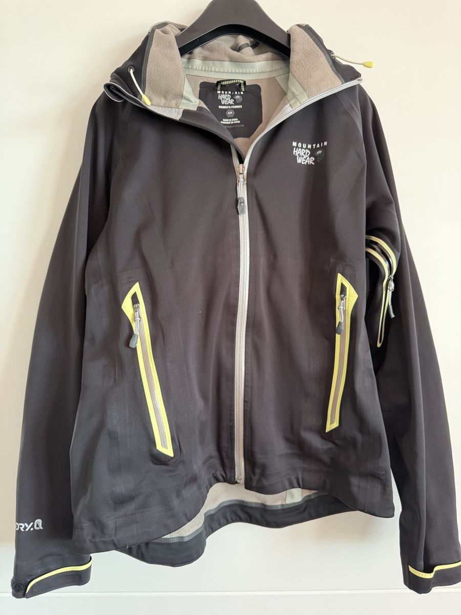 Mountain Hardwear Giacche: Hardshell Jacke von Mountain Hardwear in S  – Usato da Schindellegi venduto da soleya