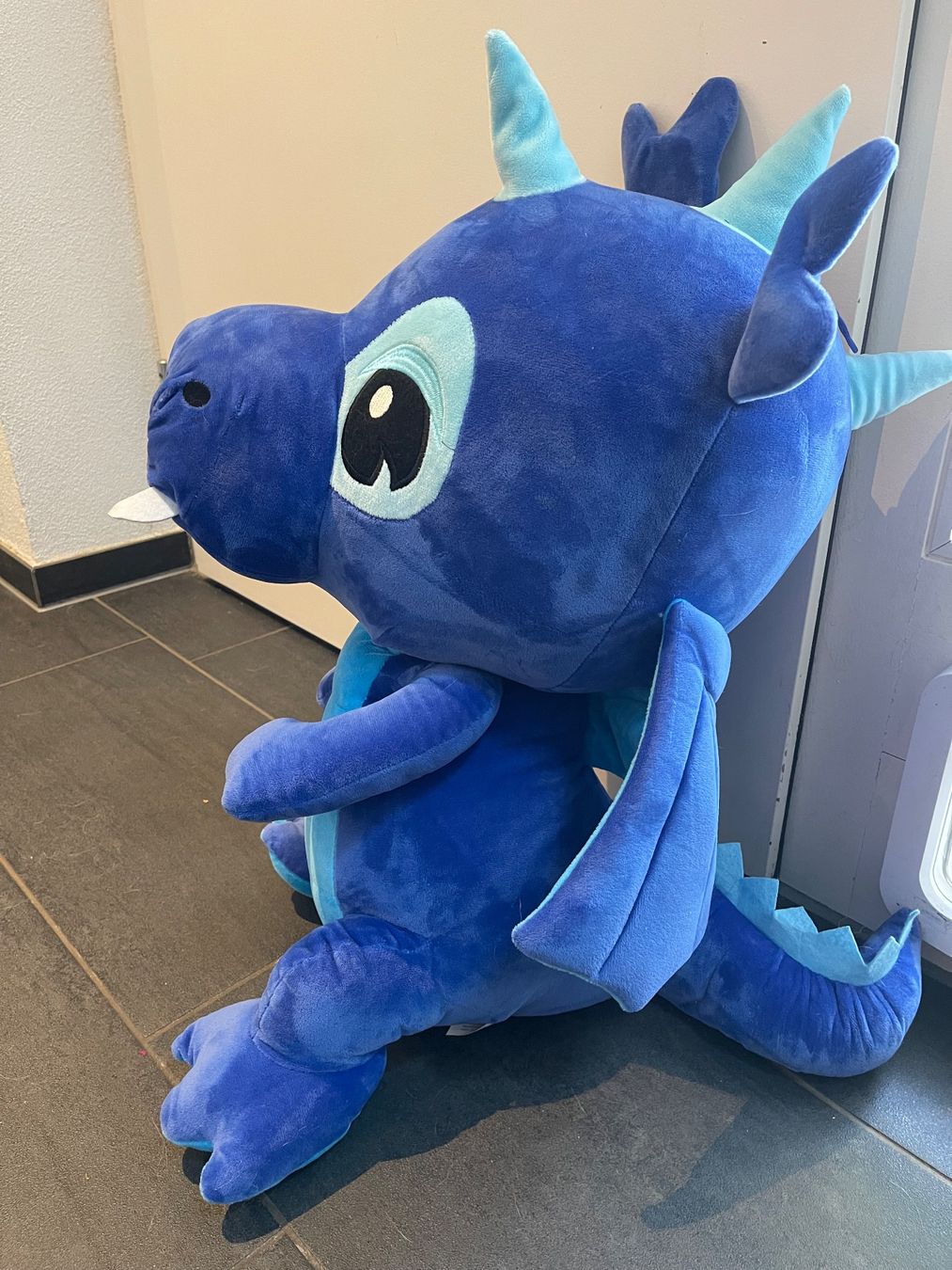 Figuren: Stofftier Drache blau gross Plüschtier – Neu (gemäss Beschreibung) aus Winterthur von Lalacla 1