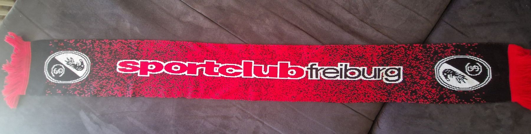 Foulard & Sciarpe: SC Freiburg Fanschal neuwertig – Nuovo (secondo la descrizione) da Münchenbuchsee venduto da Ludo_Braenz