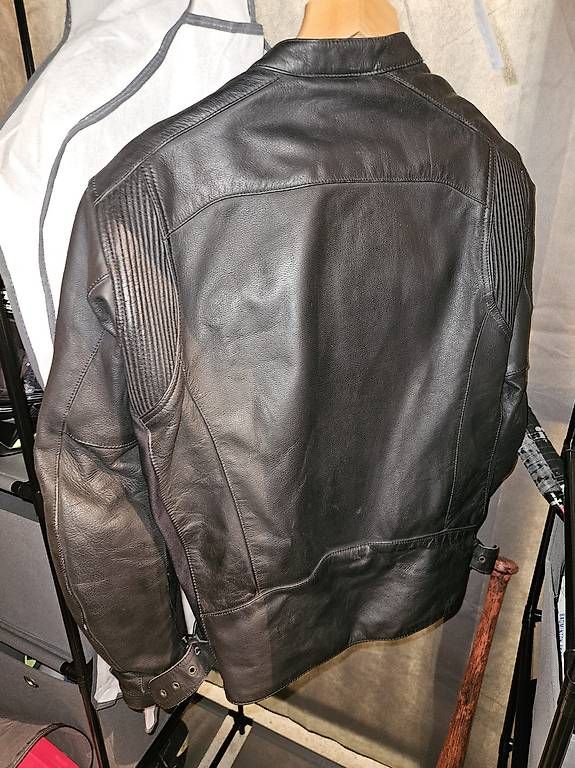 Jacken: Veste cuir Moto Buse taille M – Gebraucht aus Collombey von nicolas1984 1